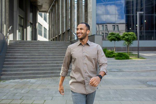 Stéphane Dubé: real estate agent Hochela Maisonneuve expert